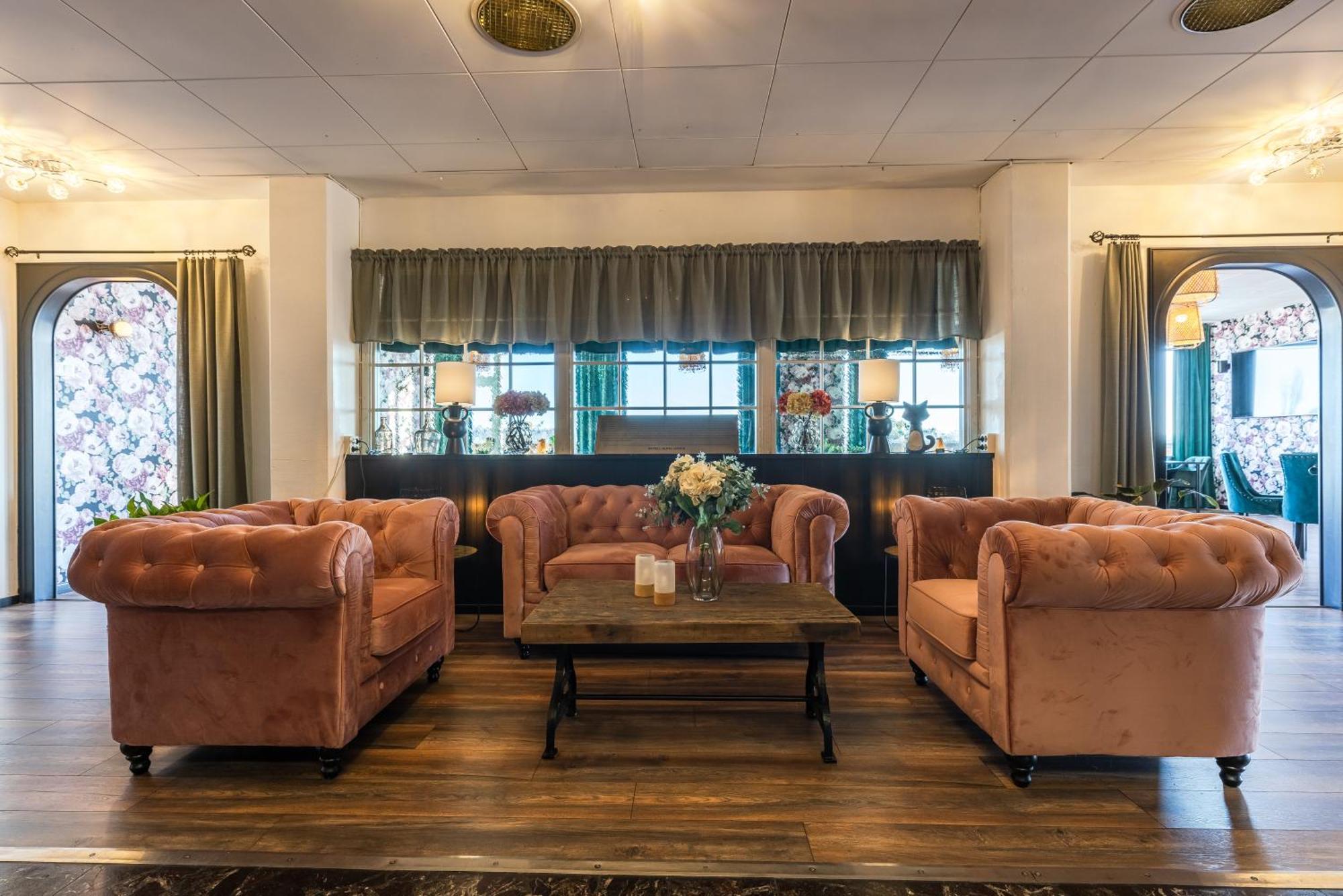 Hotell Kung Goesta By First โมรา ภายนอก รูปภาพ