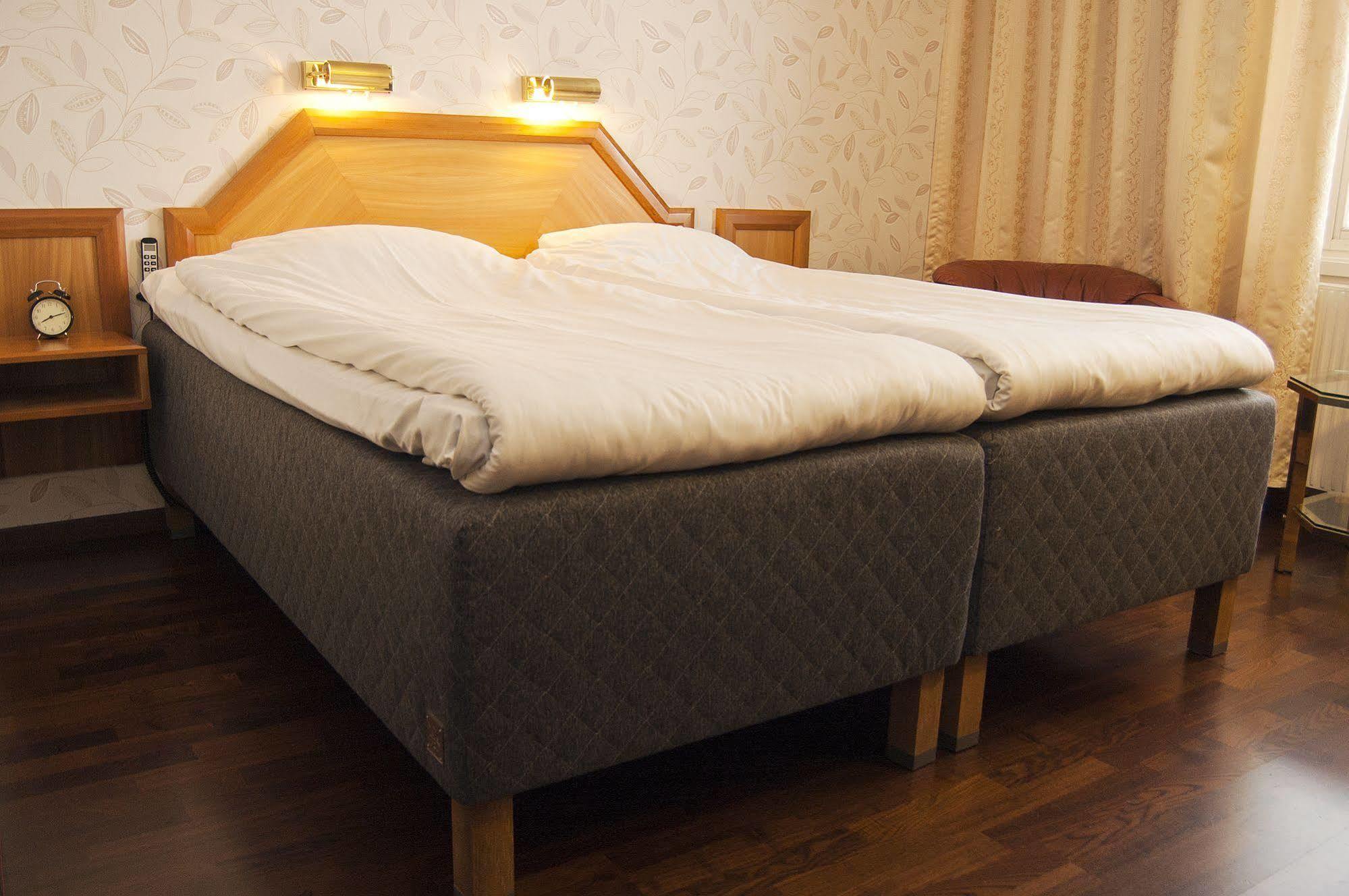 Hotell Kung Goesta By First โมรา ภายนอก รูปภาพ